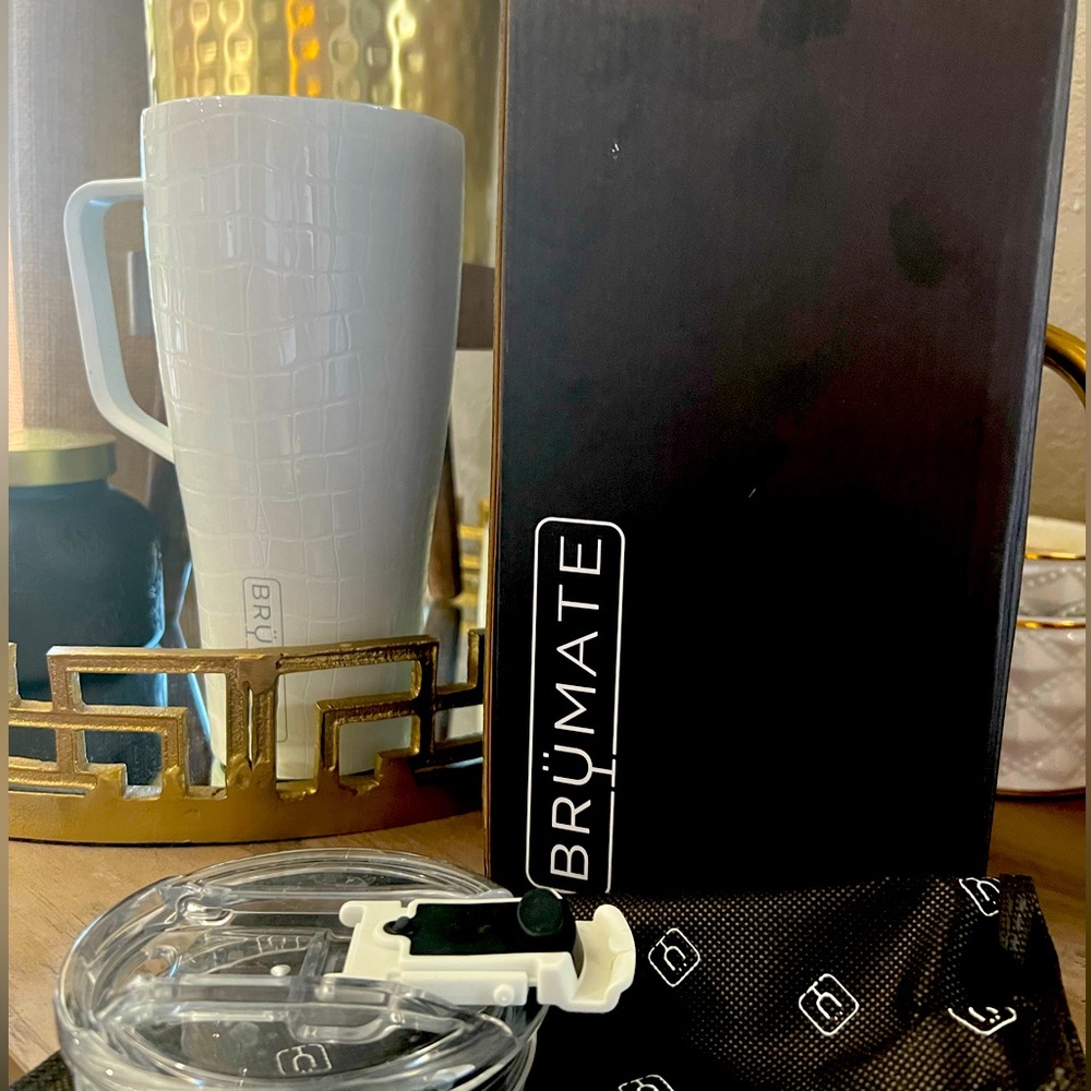 BrüMate Tia Booth white Croc XL toddy